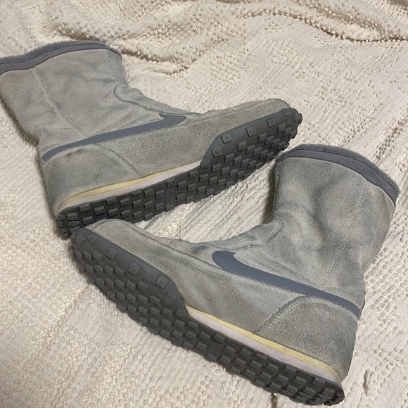 NIKE Sakami Sneaker Boot Light Blue Yellow Side Lace Up Boot 5.5 Youth Shoe - Picture 7 of 11